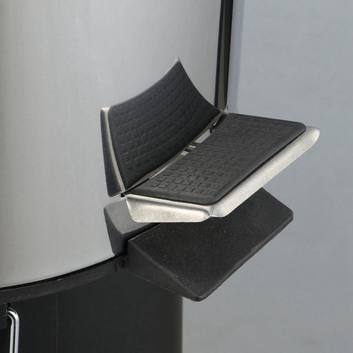 Stainless Steel Trash Can Silent Ergonomic Handle Kitchen Garbage Can with Antislip Footrest for Bedroom Living Room 5L