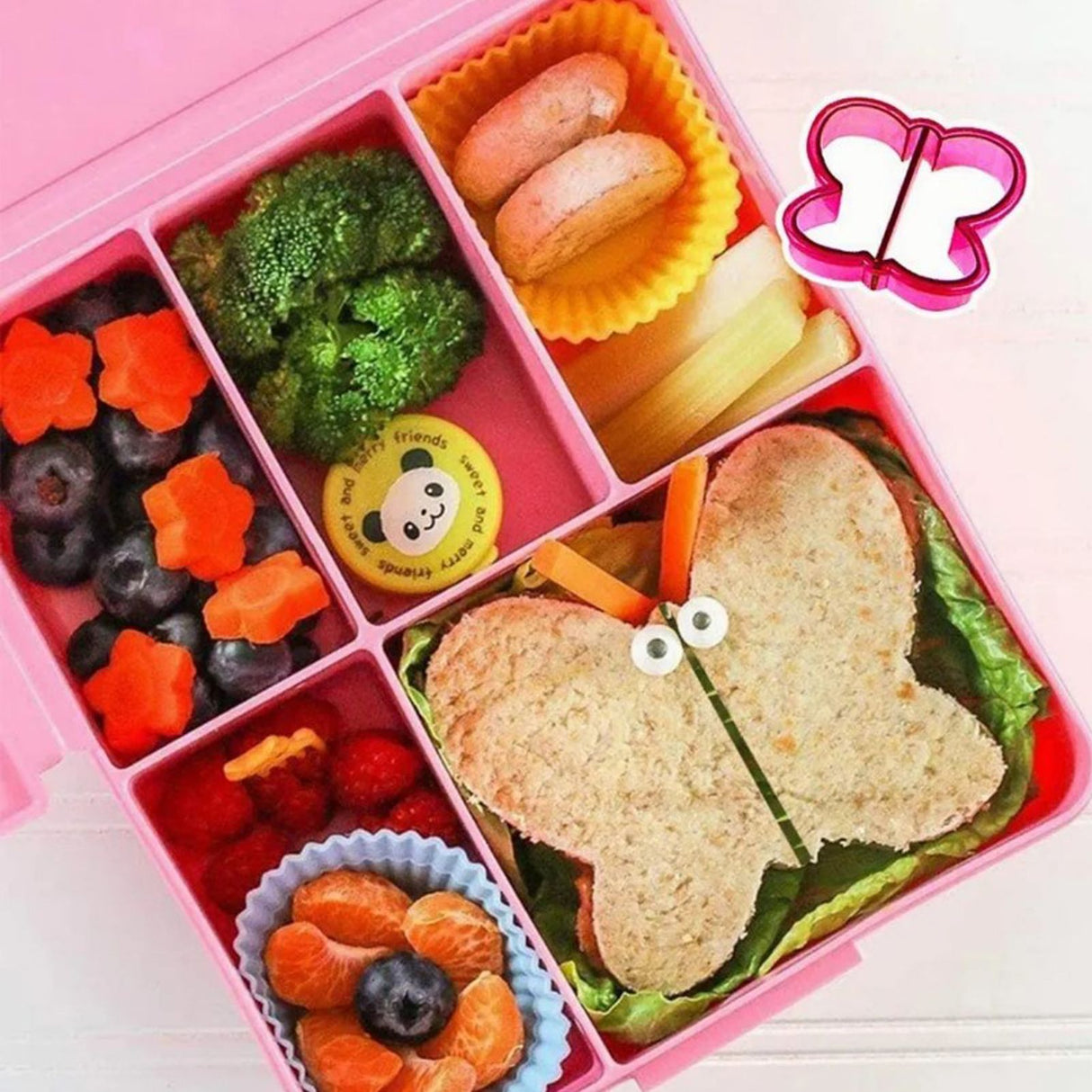 25Pcs Sandwich Cutters Set Safe Sandwiches Fruit Cookie Cutters for DIY Baking Kit