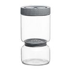 Borosilicate Glass Pickle Jar with Strainer and Leak-Proof Lid, Hourglass Fermentation Container for Home Kitchen Storage of Pickled Cucumbers and Olives (Grey, 9.5*24cm（1340ml）)