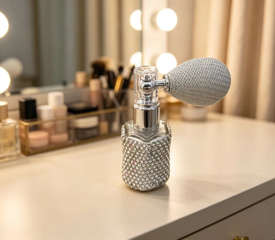 Rhinestone Airbag Perfume Atomizer Refillable Glass Spray Bottle Portable Travel Cosmetic Sample Container for Fragrance Dispensing (Silver)