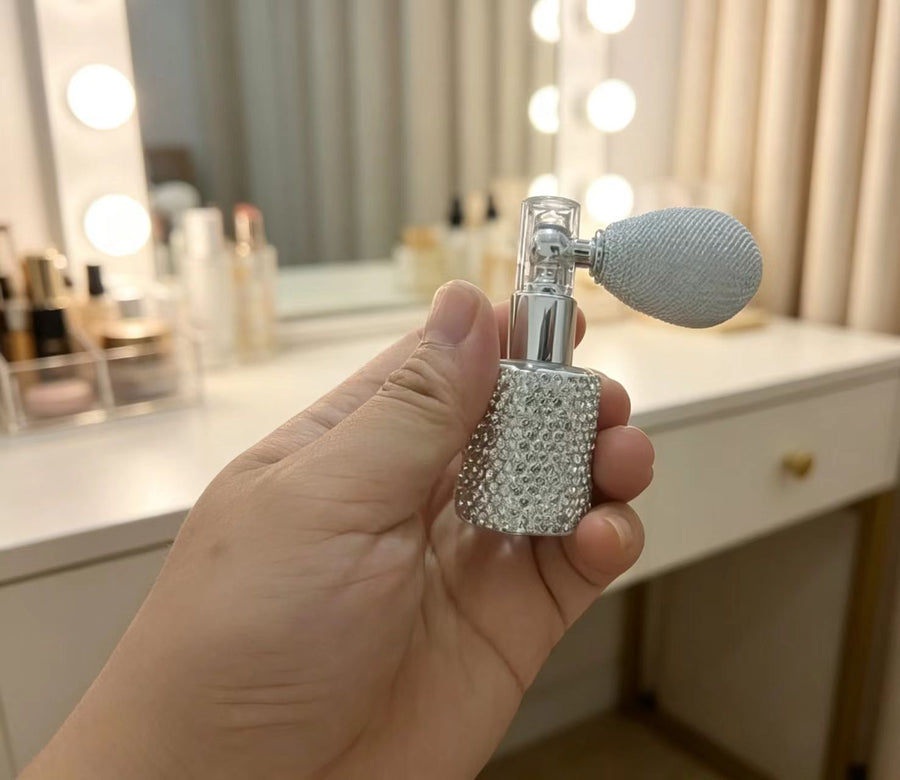 Rhinestone Airbag Perfume Atomizer Refillable Glass Spray Bottle Portable Travel Cosmetic Sample Container for Fragrance Dispensing (Silver)