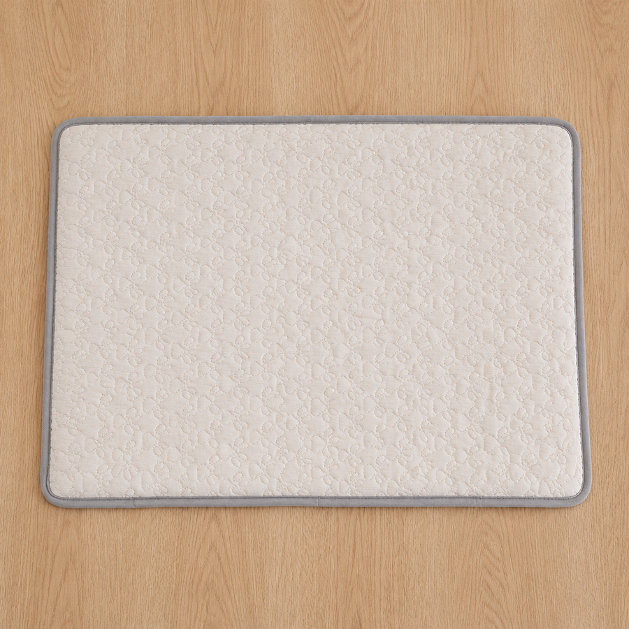 Cooling Pet Mat with Breathable Ice Silk Surface and Thick High-Elastic Foam for Dogs and Cats to Rest on Floors and Sofas During Hot Weather (Coffee, M)