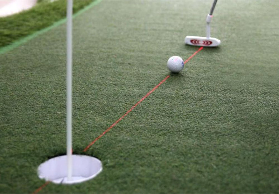 Golf Laser Putter Training Aid with 360° Rotatable Red Laser Line for Putting Alignment and Stroke Accuracy in Outdoor Courses and Indoor Practice (Black)