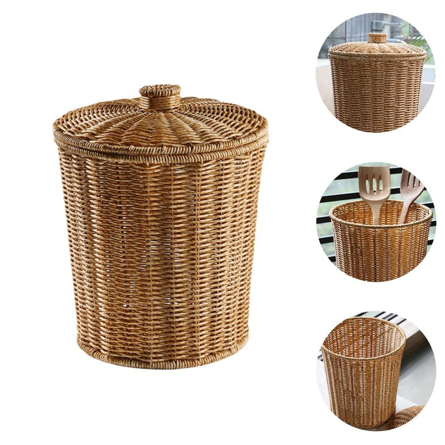 Plastic Woven Storage Baskets with Lid, Round Wicker Waste Paper Basket, Wastebasket Garbage Bin (9.2 x 11 Inch, Light Brown)
