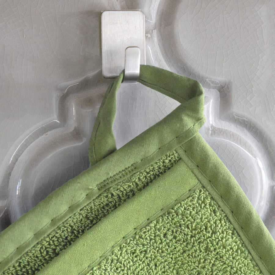 Potholder & Hot Pad: Unparalleled Heat Resistant, Durable Cotton – Ergonomically Designed for Optimal Grip – Easy-Care Machine