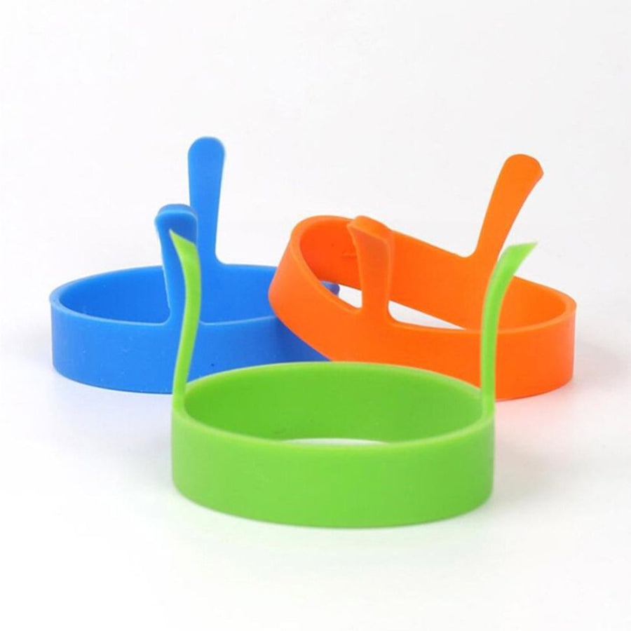 3-Pack Non-Stick Silicone Egg Rings for Breakfast - Round Pancake & Egg Molds, 10.5cm Diameter, Heat Resistant to 220°C, Easy Release & Clean, Yellow Blue Green
