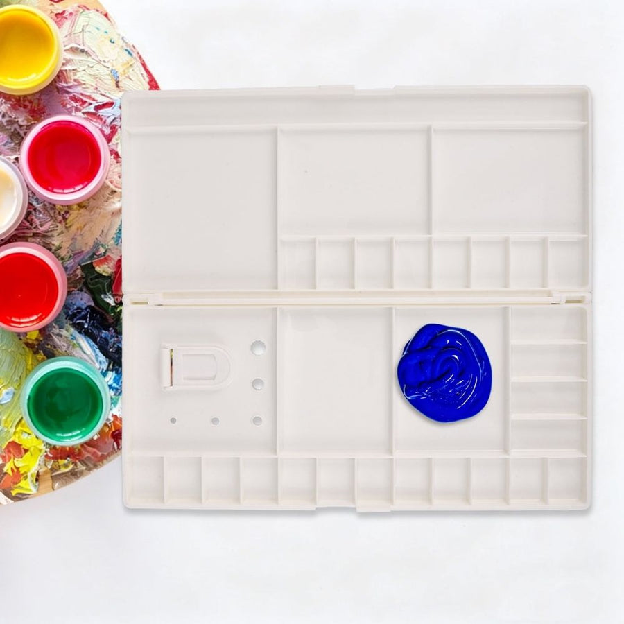 White Plastic Folding Paint Palette with 30 Compartments, Portable, and Ideal for Artists and Painting Projects