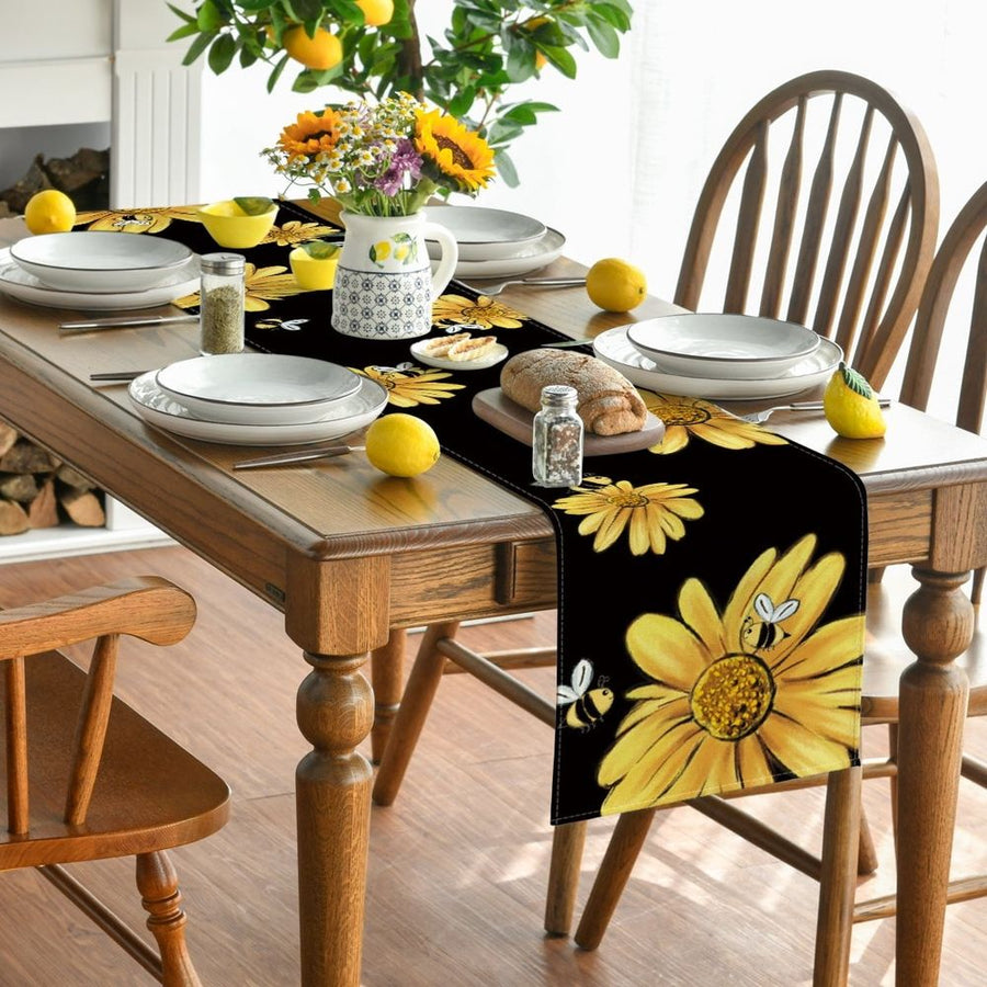 Hydrangea Placemats for Dining Table Set of 4, Spring Summer Seasonal Decoration Rustic Washable Table Mats,12 x 18 Inch