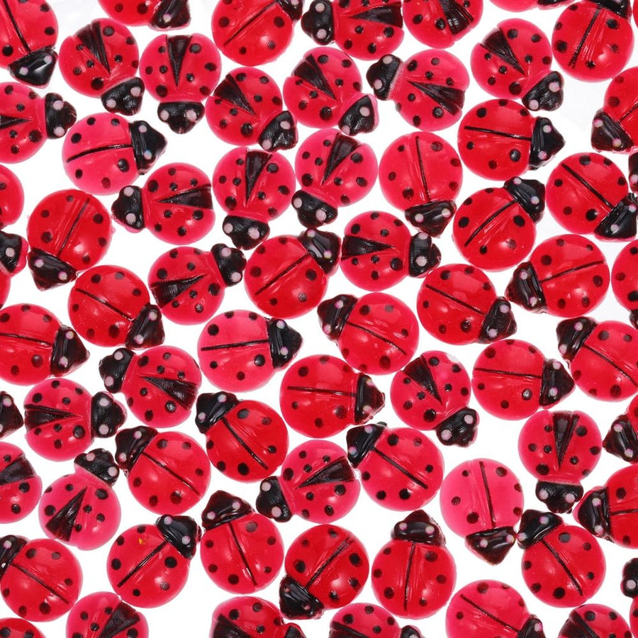 100pcs Mini Ladybug Figurines Plastic Garden Decor Cute Design for Indoor and Outdoor Display