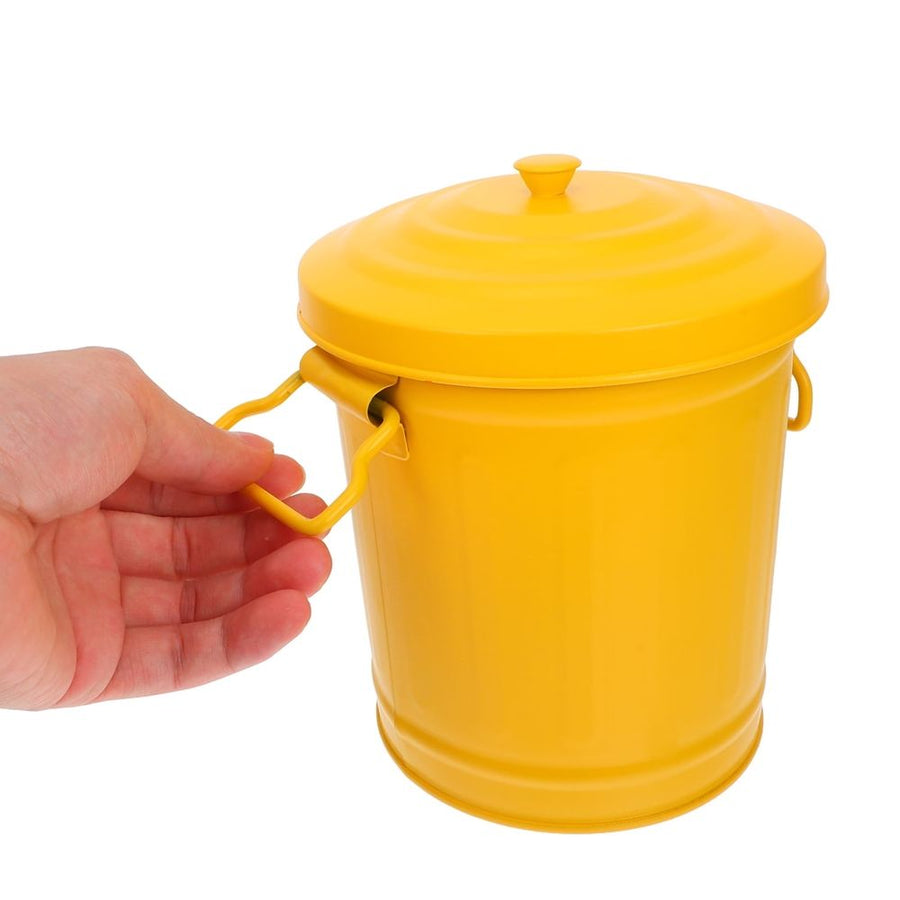 Small Iron Desktop Trash Can with Lid - Stylish and Practical Mini Garbage Bin for Office and Home Use