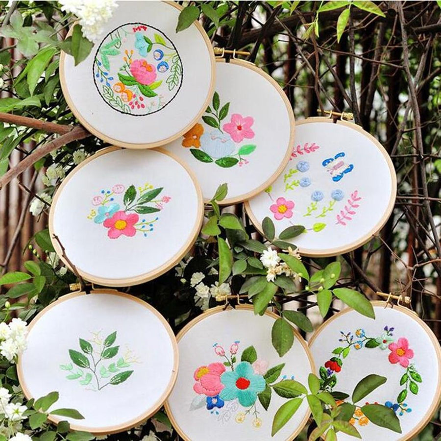 Wooden Embroidery Hoop with Screw for Tapestry Cross-stitch 18cm