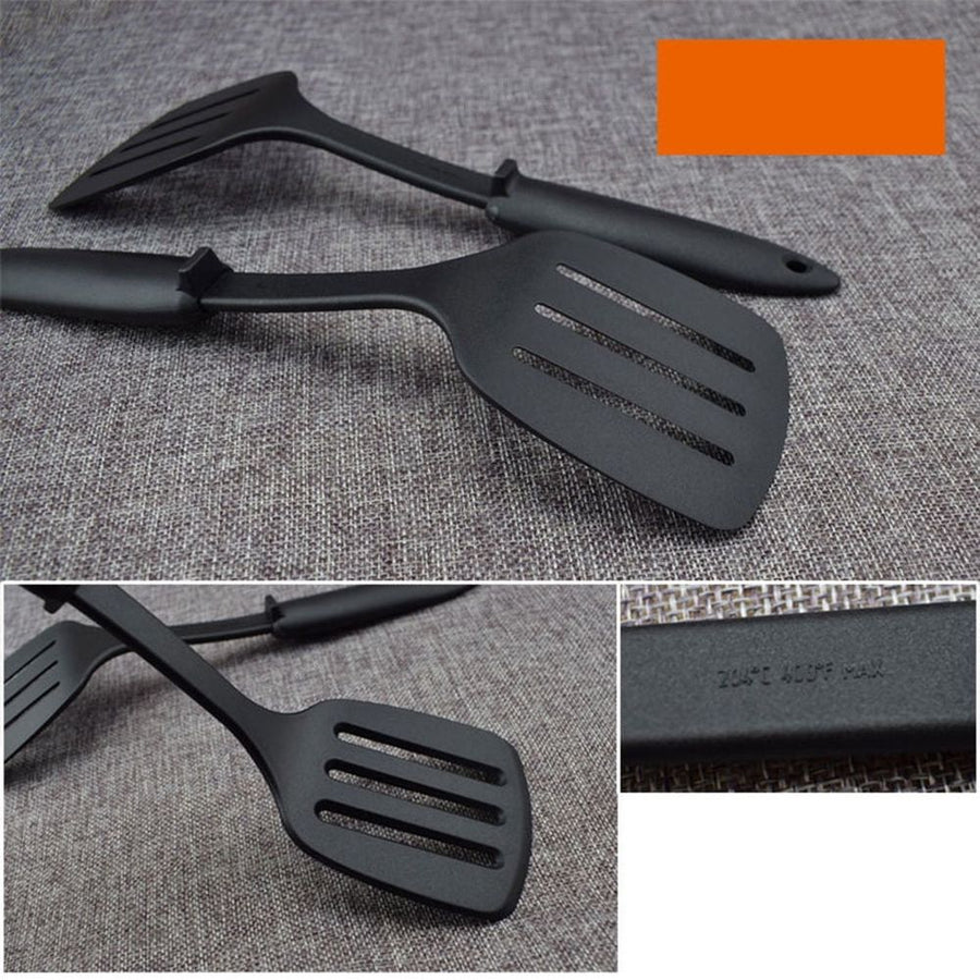 Kitchen Turner Black Nylon Plastic Cooking Tool with Ergonomic Handle for Home Use