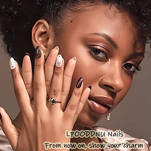 Reusable almond-shaped press-on nails for DIY manicures and daily wear (Deep Forest Green)