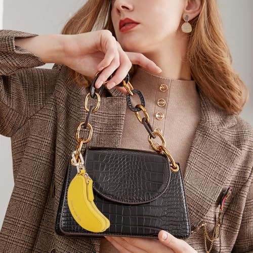 Mini Banana Keychain Coin Purse – Cute Portable Pouch for Backpacks, Handbags and Daily Essentials (Yellow)