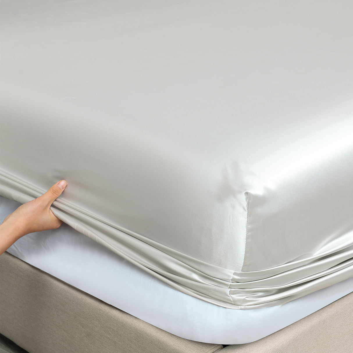 Royal Comfort Satin Sheet Set 4 Piece Fitted Flat Sheet Pillowcases - King - Silver