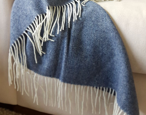 Kensington Luxe Cashmere & Merino Wool Throw - Classic Navy Elegance
