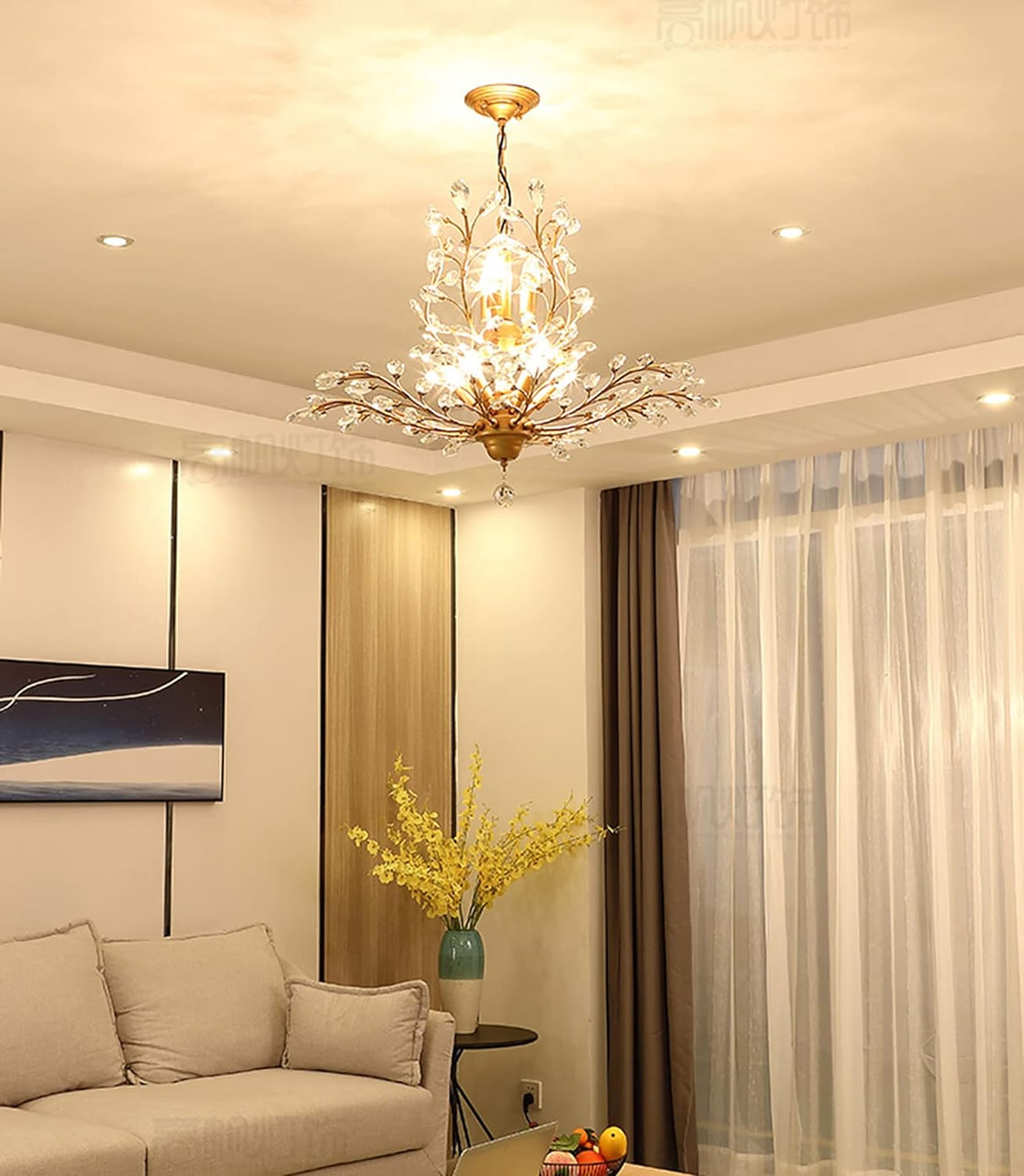 Elegant 8-Light Gold Crystal Chandelier with Vintage Charm