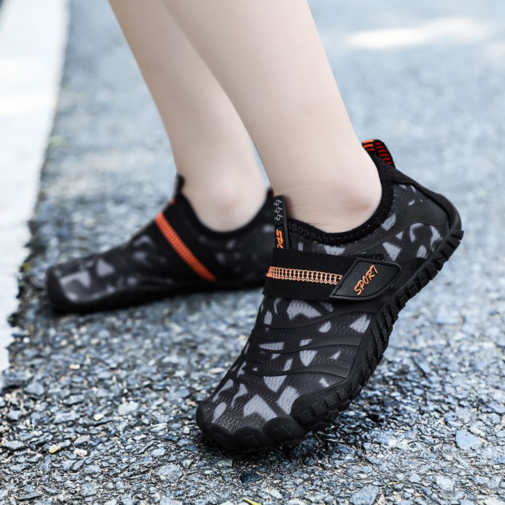 Kids Water Shoes Barefoot Quick Dry Aqua Sports Shoes Boys Girls (Pattern Printed) - Black Size Bigkid US2=EU32