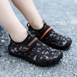 Kids Water Shoes Barefoot Quick Dry Aqua Sports Shoes Boys Girls (Pattern Printed) - Black Size Bigkid US3 = EU34 - Close-Up Angle