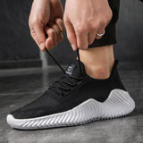 Men's Sneakers Outdoor Road Shoes Breathable Lightweight Non-slip (Black Size US10.5=US45 ) - Close-Up Angle