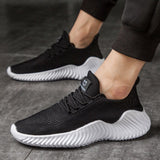 Men's Sneakers Outdoor Road Shoes Breathable Lightweight Non-slip ( Black Size US11.5=US47 ) - 45-Degree Angle