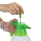 1L Hand Held Pressure Sprayer - Plastic Pump For Weed Garden - Portable Bottle - Top-Down View