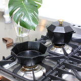 Cast-Iron Traditional Pot Pre-seasoned Non-stick 21cm - Top-Down View