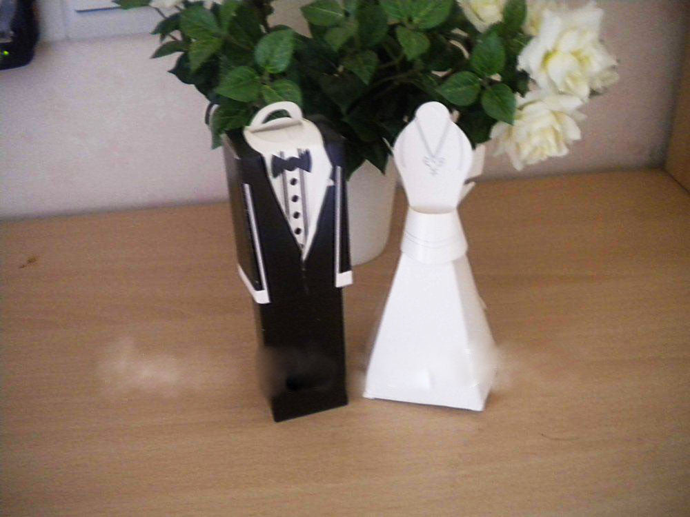 100 Wedding Favor Boxes Set - 50 Bride & 50 Groom Bomboniere by Kate Aspen - Includes Name Card Holders