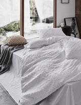 100% Premium Tufted Microfibre Quilt Cover Set - Ultra-Soft, Durable Embroidery Bedding Comforter Set - Machine Washable & Zipper Closure - White - Single - Top-Down View