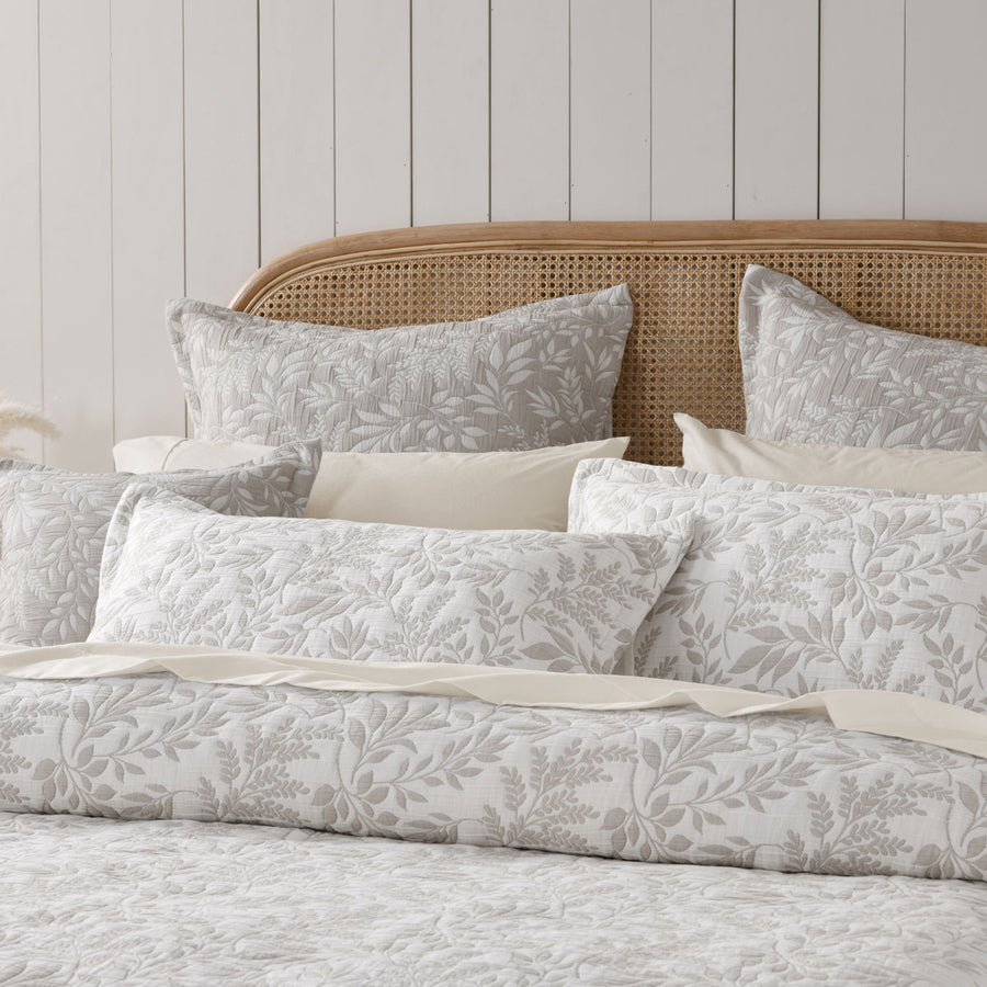 Bianca Ameila Stone Jacquard Quilted Foliage Bedspread Set Queen, image 3