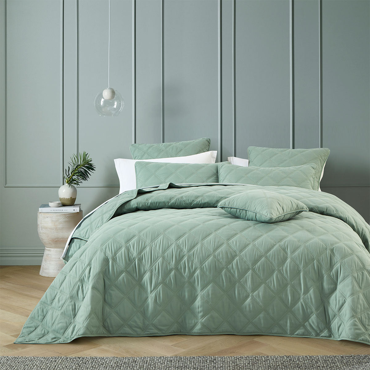 Barclay Olive Luxury Coverlet Set for Queen/King Beds