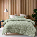 Leaf Elegance 3-Piece Jacquard Comforter Set for Queen Beds