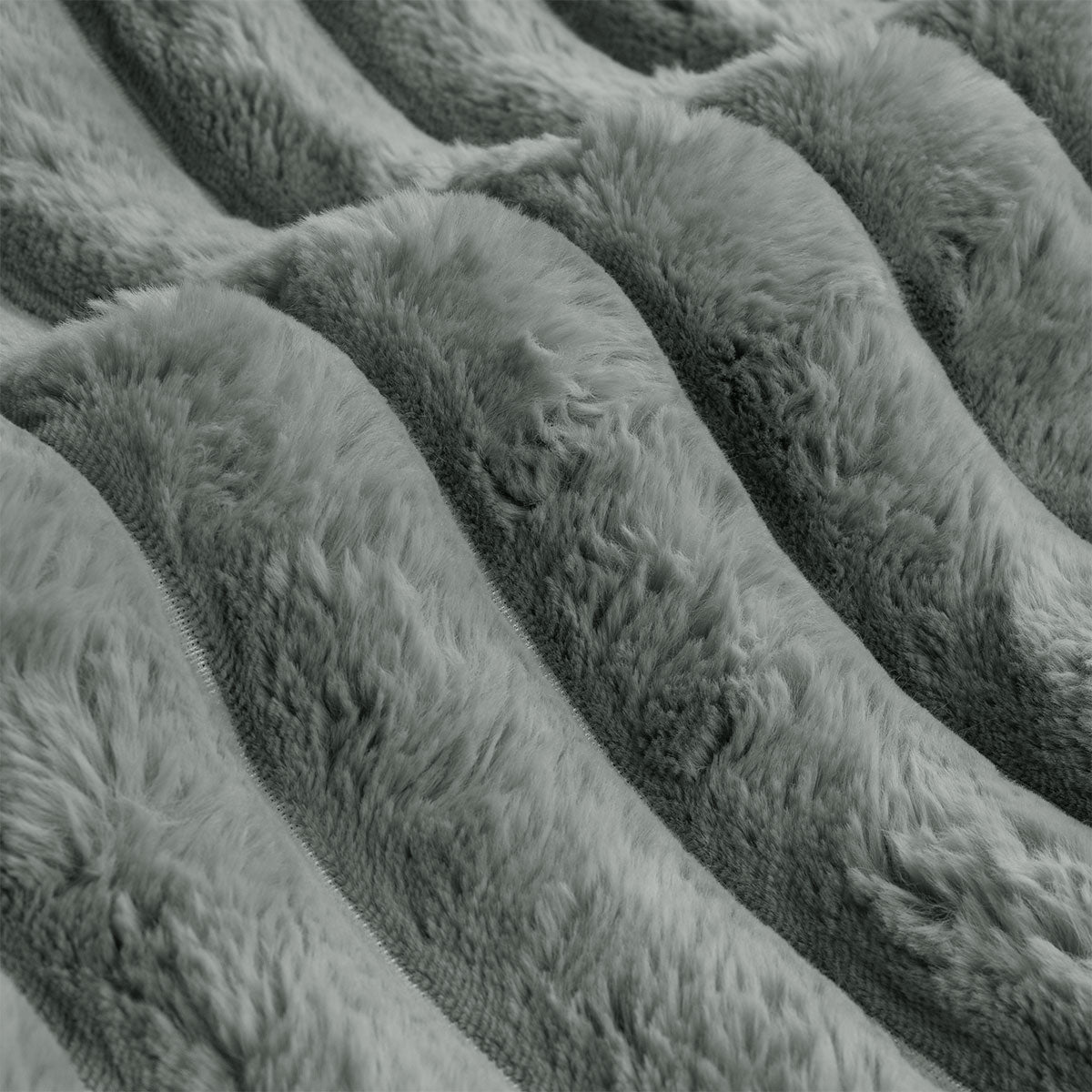 Ardor Jax Smoky Grey Plush Faux Fur Quilt Cover Set King