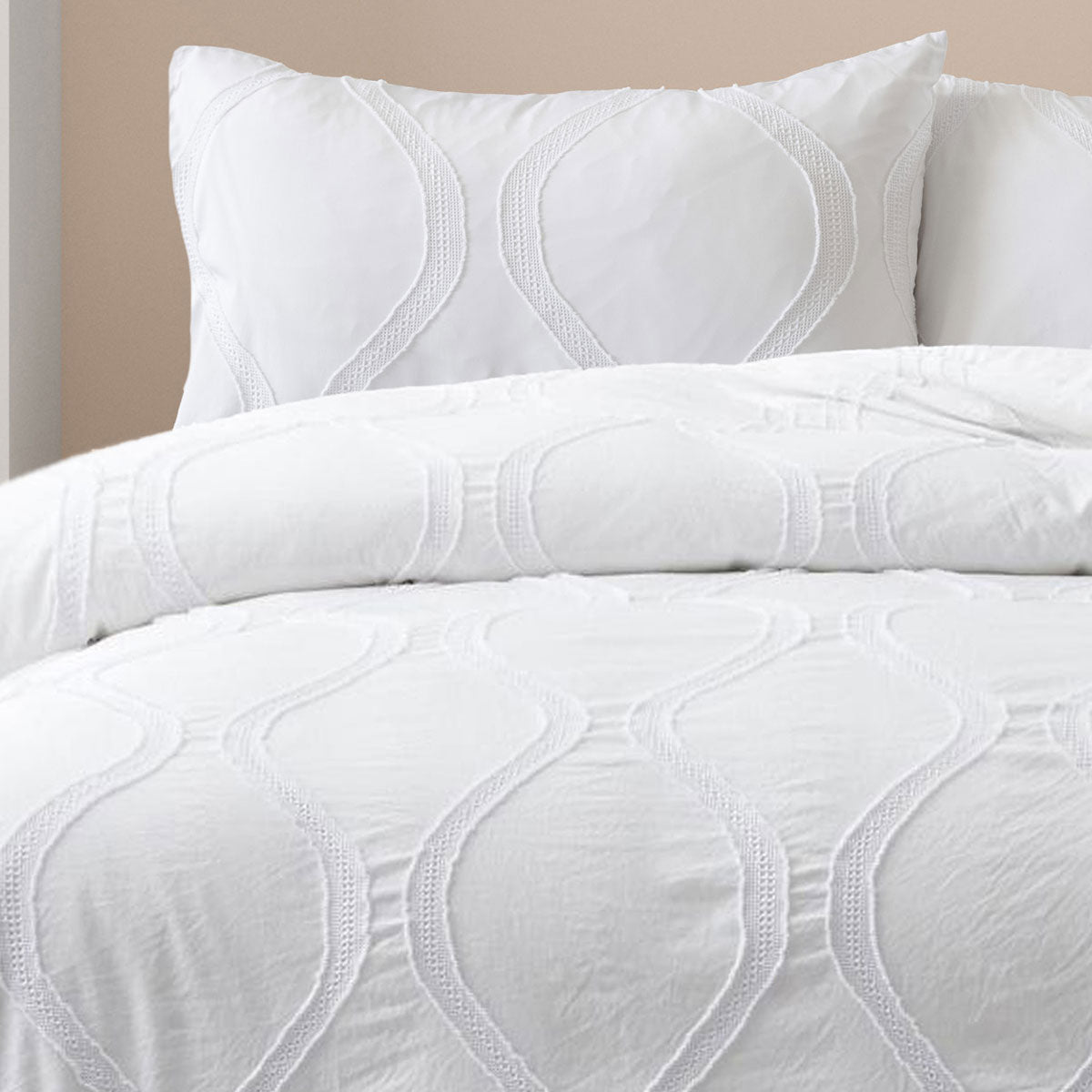 Ardor Lucy White Textured Tufted Quilt Cover Set - Queen Size