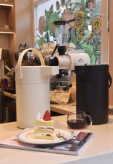 Kylin 304 Stainless Steel Air Press Pot Beverage Dispenser 2.5L - Black - 45-Degree Angle