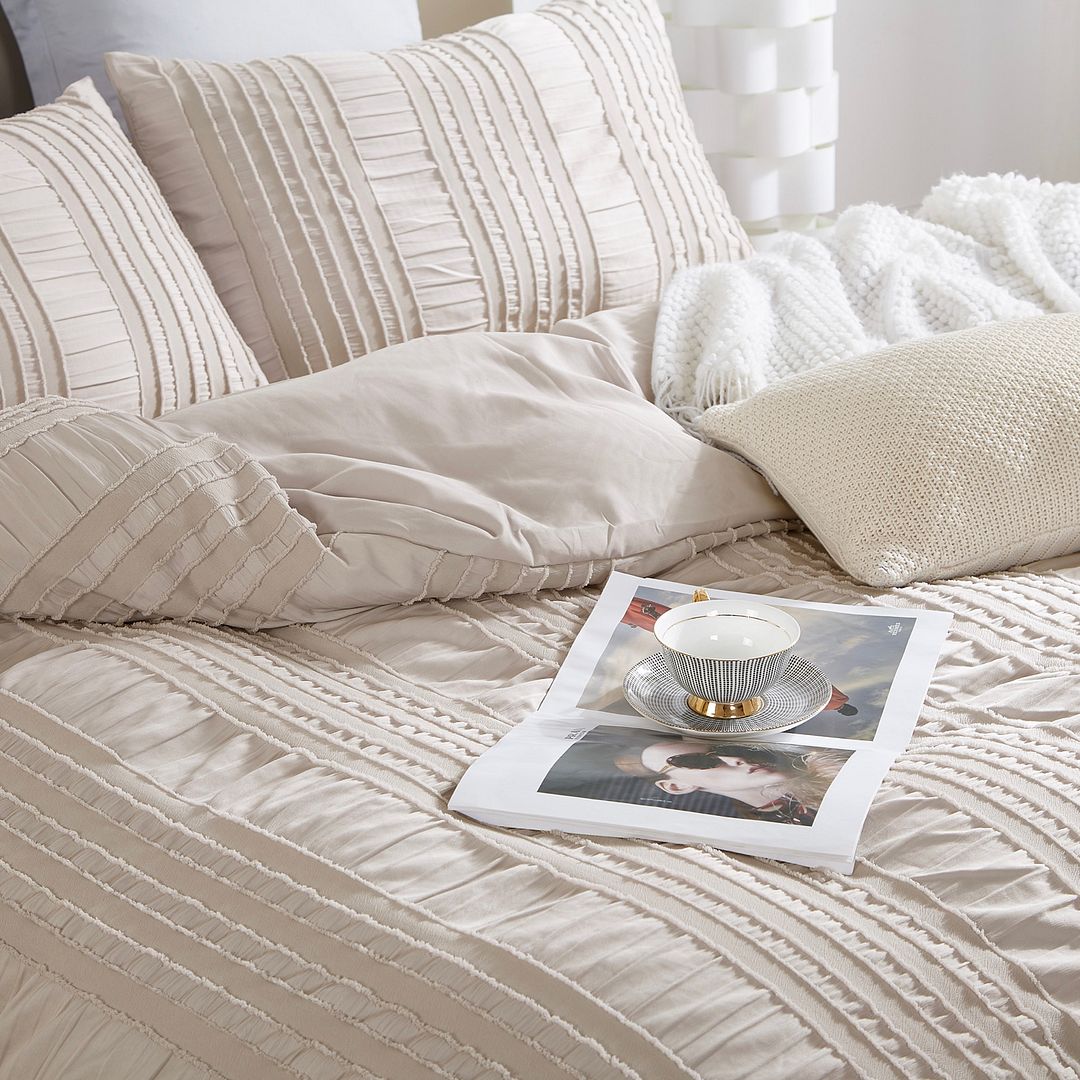 Tufted Boho Striped Embroidery Quilt/Doona/Duvet Cover Set - Super King Size