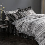 Tugo Reversible Queen Size Quilt/Duvet Cover Set