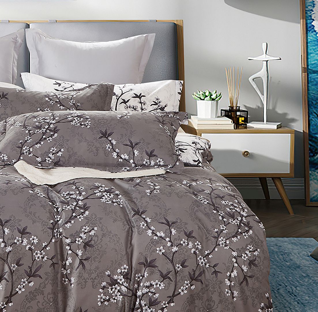 Iyanu Super King Size Quilt/Duvet Cover Set