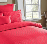 Seersucker Super King Size Quilt/Duvet Cover Set - Red - Front View