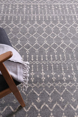 delicate-cassiday-grey-ivory-rug 200x290 - Rear View