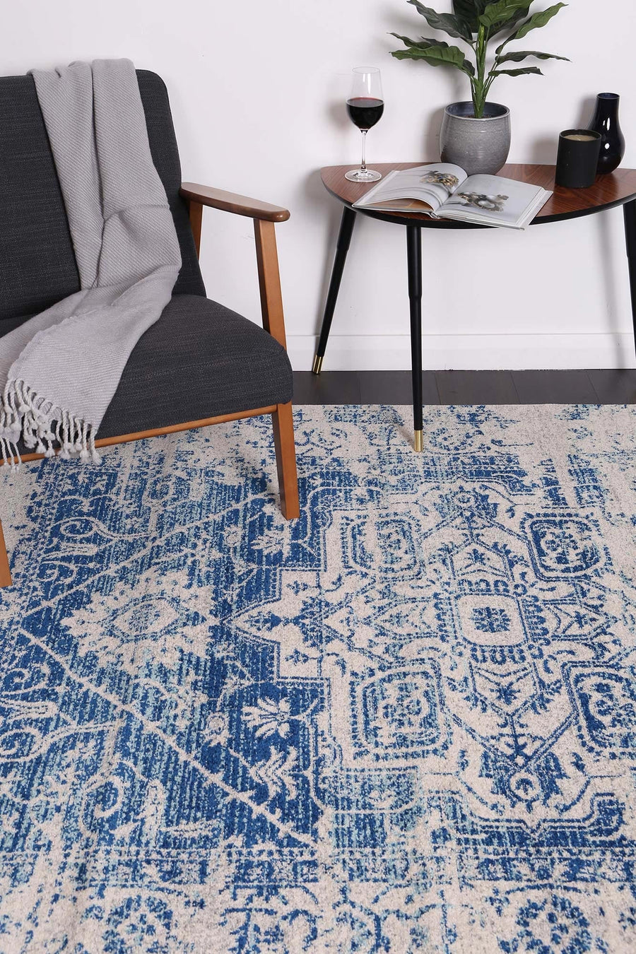 delicate-audrey-ivory-navy-rug 300x400