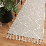 Goa D2 - GREY 240x330 - Close-Up Angle