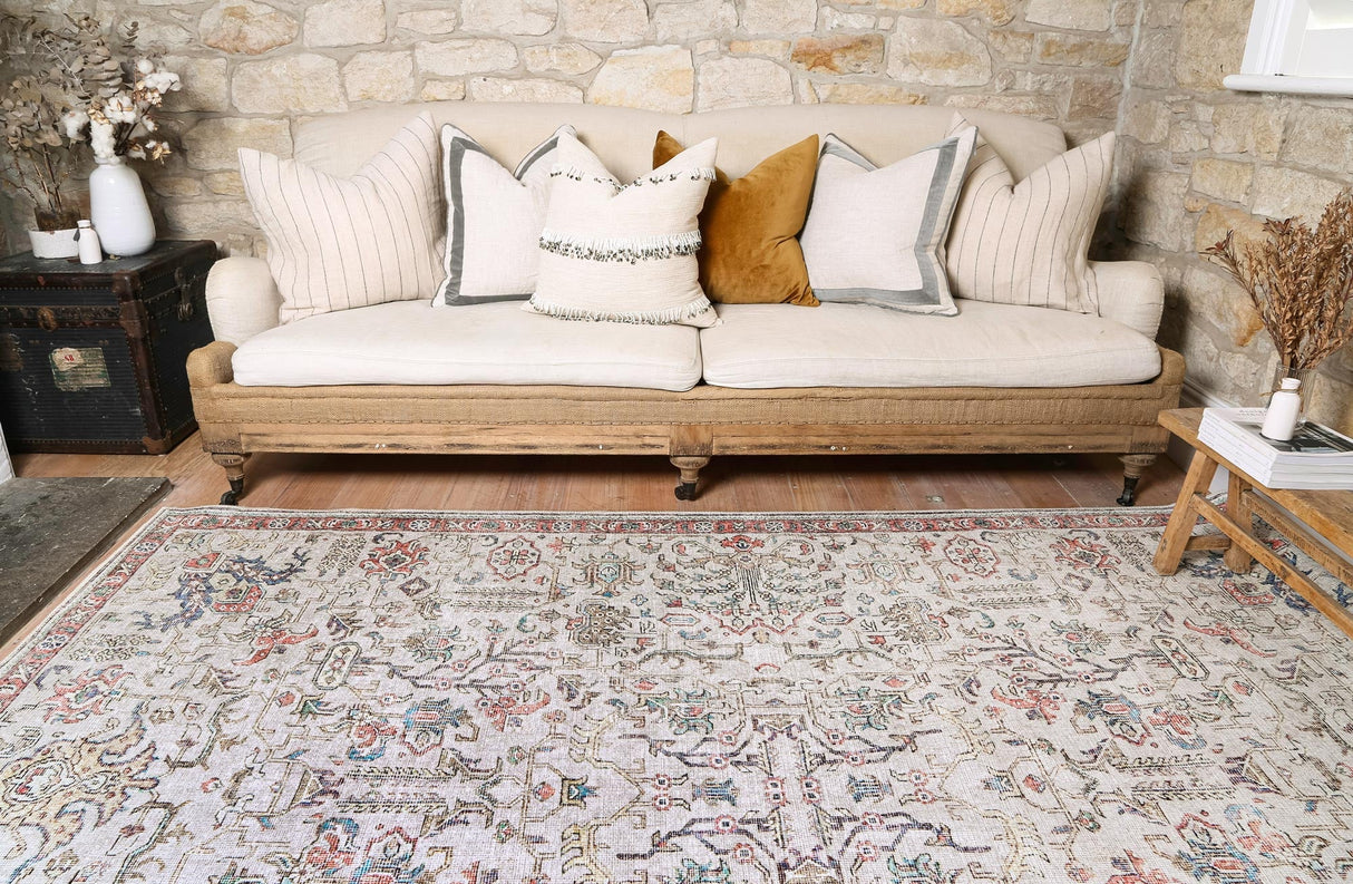 vintage-crown-rudolph-ivory-multi-distressed-vintage-rug 280x380