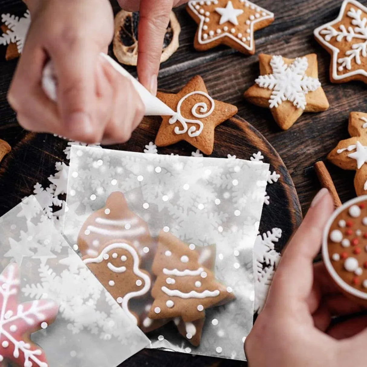 Clear Dotted Self Seal Bags for Cookies Candy Bakery Packaging 100 Pieces Set - 10cm*10cm