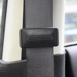 2X Car Shoulder Strap Positioning Clip Buckle Adjuster for Driving Comfort - Silver