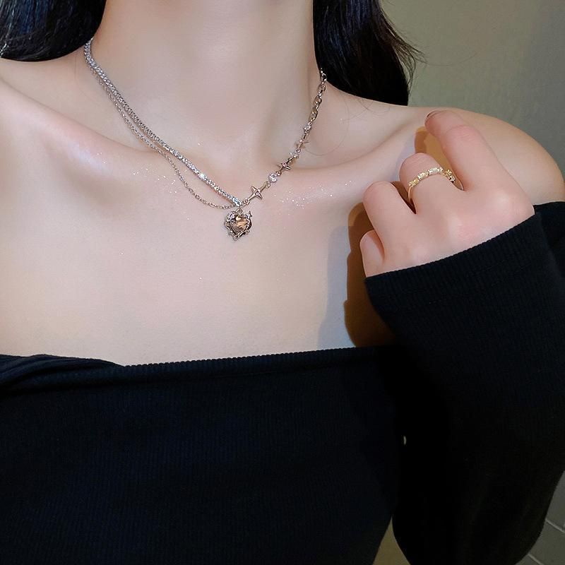 Fashion Creative Steel Heart Pendant Necklace Clavicle Chain Women Jewelry Gift - Black
