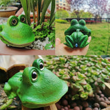 Aquarium Frog Ornament Cute Frog Decor for Fish Tank with Air Bubble Feature - Close-Up Angle