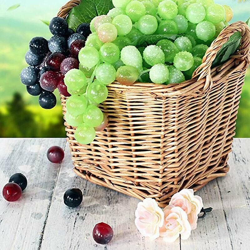 10Pcs Lifelike Artificial Grapes Decorative Fake Fruit for Weddings & Decor - Green