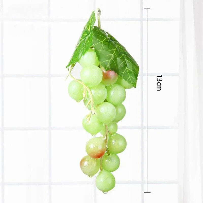 10Pcs Lifelike Artificial Grapes Decorative Fake Fruit for Weddings & Decor - Green