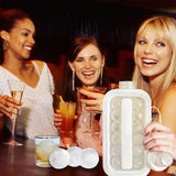 Portable Ice Hockey Pot Ice Cube Tray Water Bottle Clear Household Ice Maker - Close-Up Angle